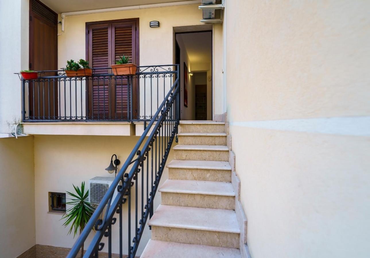 Guest Friends Apartman Trapani Kültér fotó